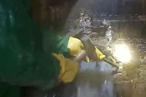 益阳消防水池堵漏施工视频